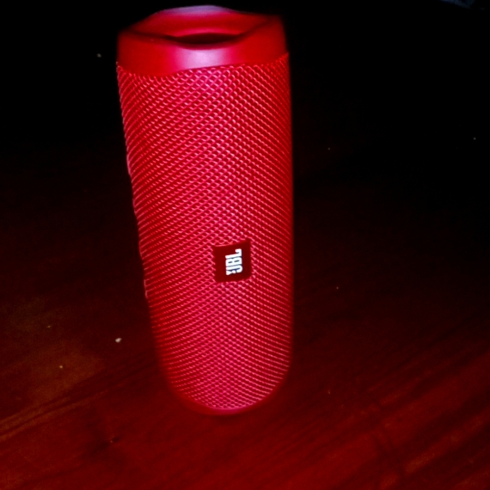 Jbl Bluetooth speaker